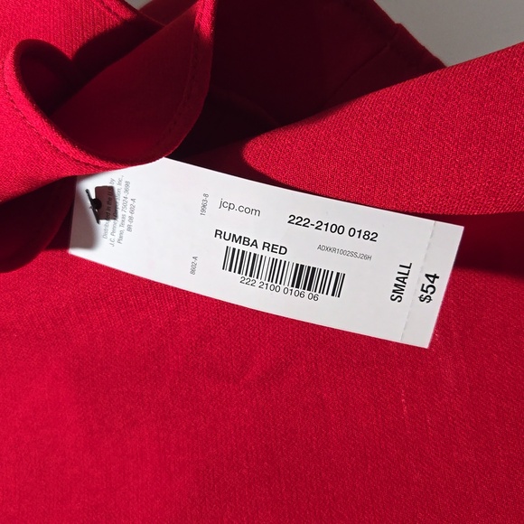 Small new red dress - Picture 4 of 5